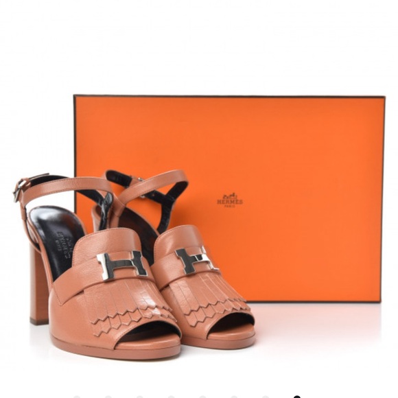 HERMES ‘ALESIA’ GOATSKIN SANDALS in Rose Bubinga, sz 38. - Picture 1 of 13